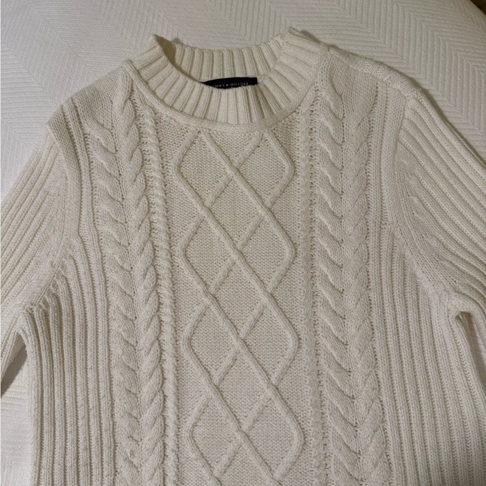 TOMMY HILFIGER White Cable Knit Sweater
